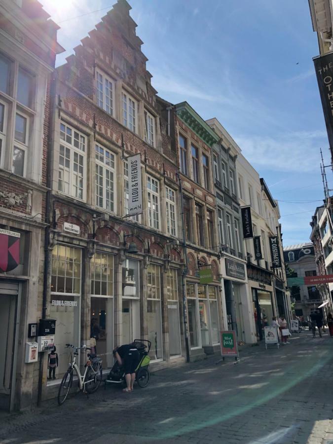 Merveilleux Gent Bagian luar foto